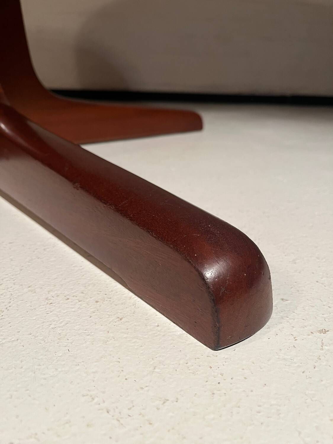 Vintage style Baumann table 110 cm