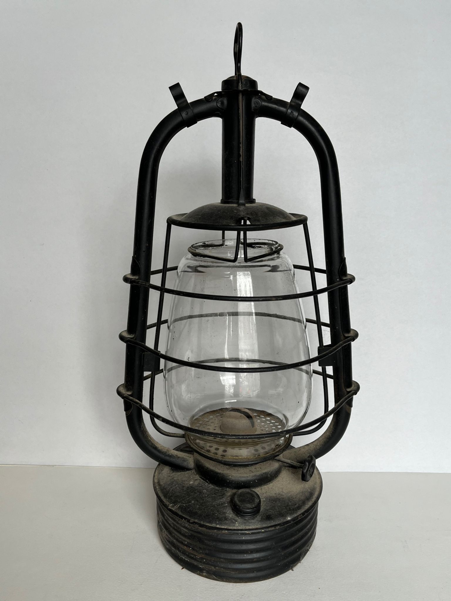 Lampe tempête ancienne