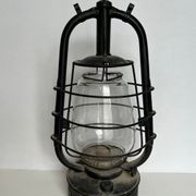 Lampe tempête ancienne