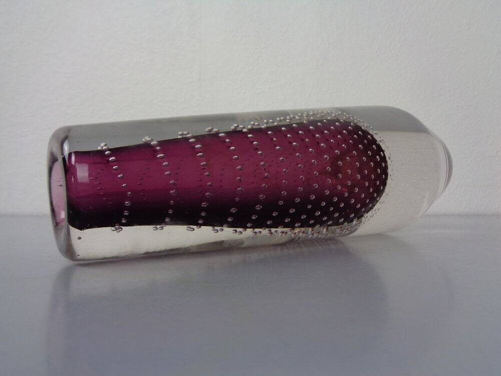 Glass vase by Gunnel Nyman for Nuutajärvi Notsjö, Finland, 1940s.