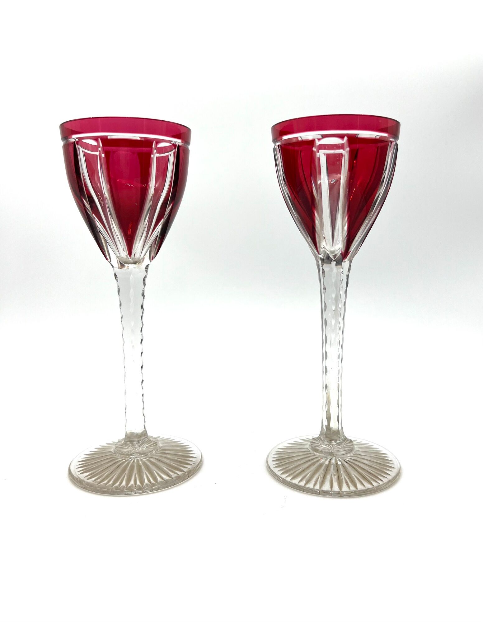 Paire de verre vin roemer en cristal rouge Saint Louis