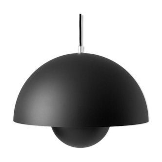 Flower Pot VP2 hanging lamp by Verner Panton for &tradition
