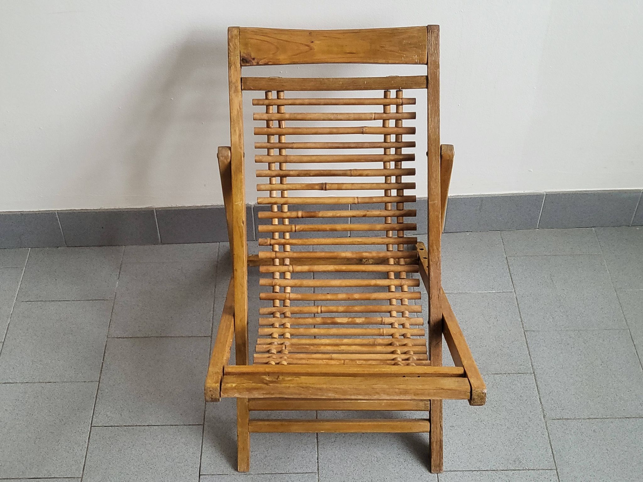 Chaise longue enfant en bambou & hêtre vintage 1950