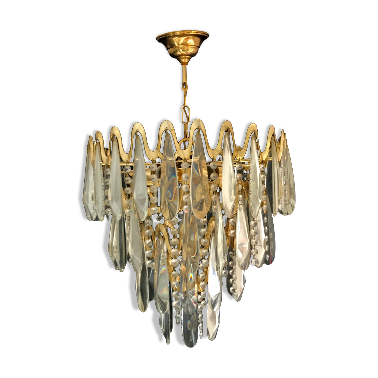 Murano crystal suspension