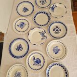 Set of 12 mismatched dinner plates