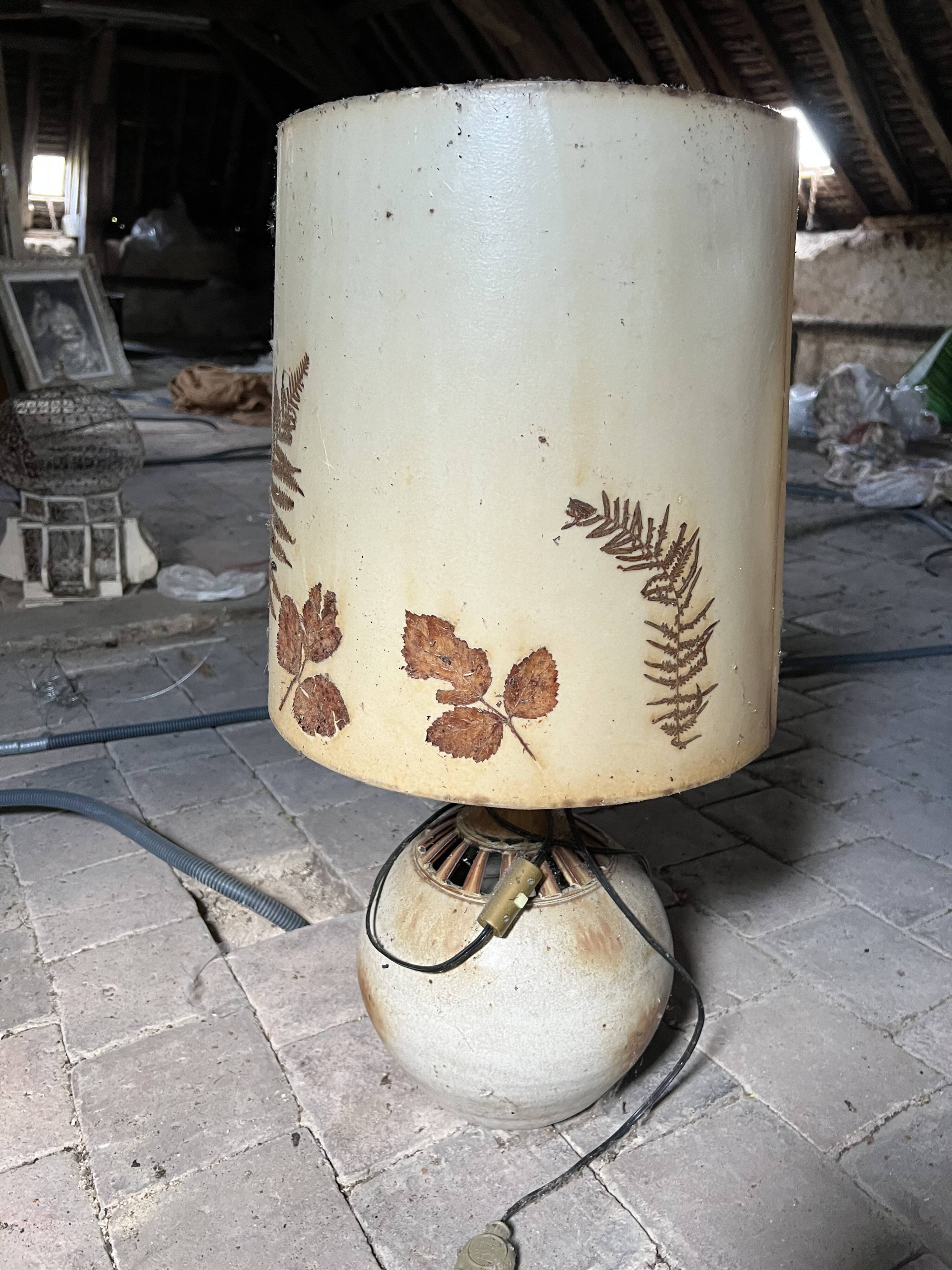 Vintage handmade lamp 1970 - natural leaf shade & base