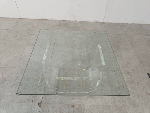 Petite table basse ou table d'appoint en lucite, années 1970