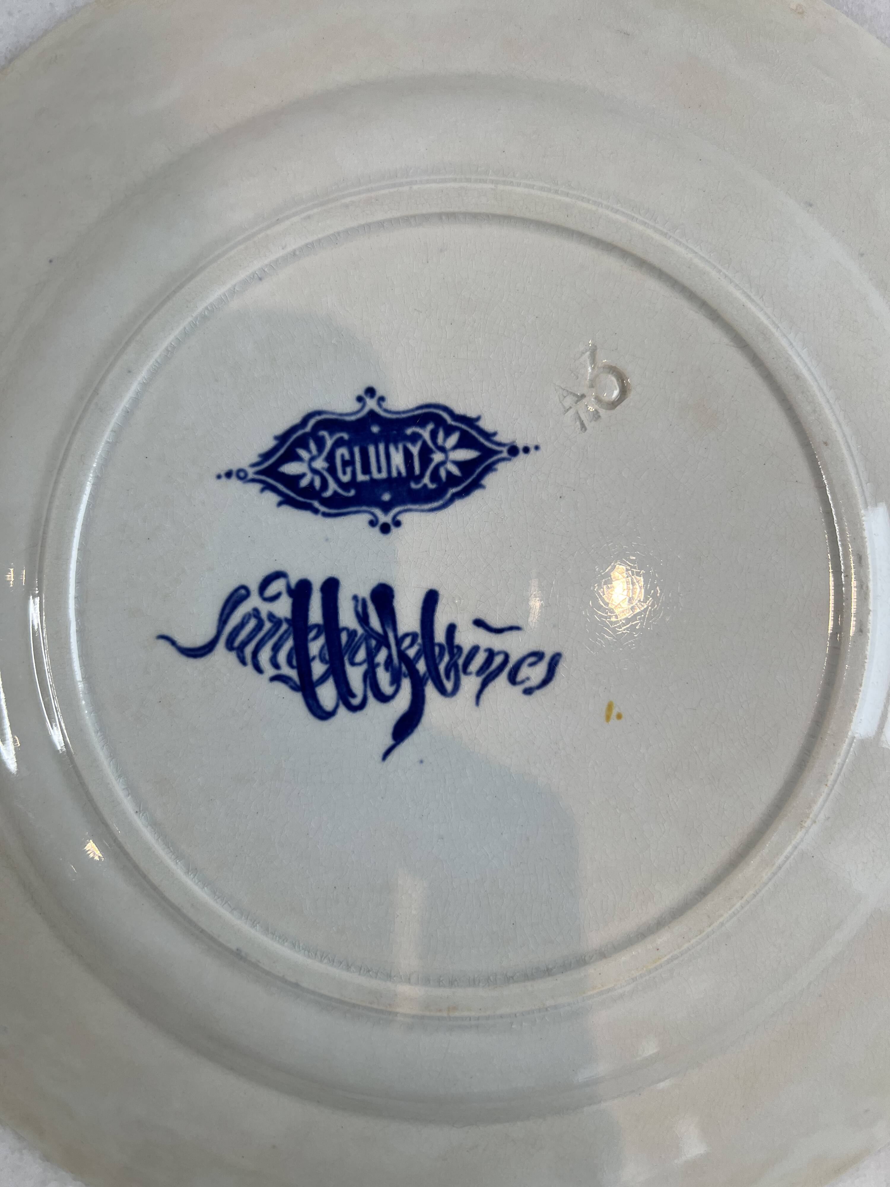 Large flat plate Sarreguemines Terre de fer Cluny
