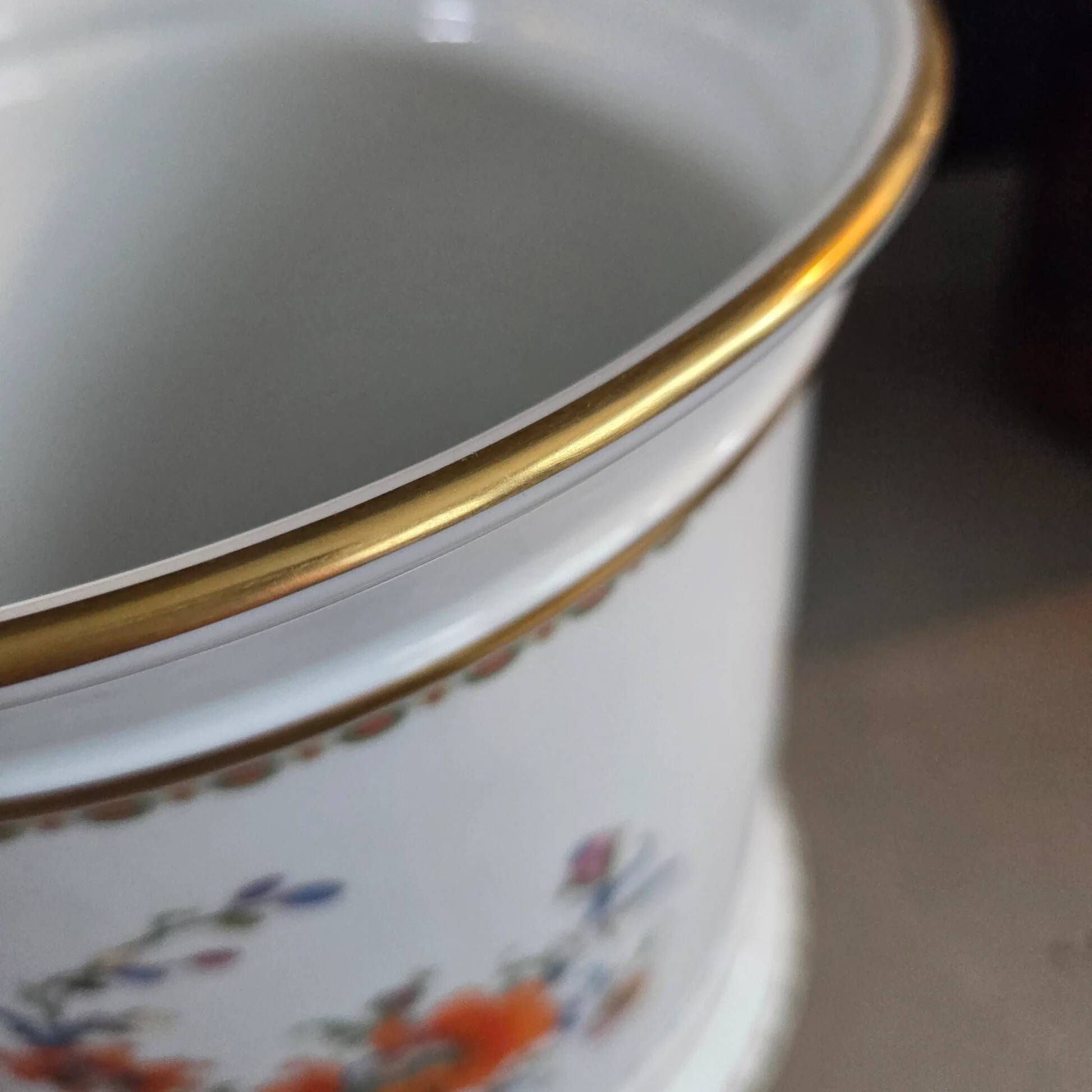 Cache-pot in Limoges porcelain – Raynaud & Cie