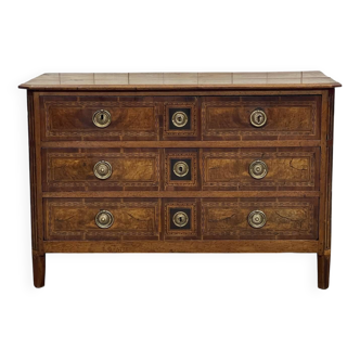 Louis XVI period chest of drawers in walnut, oak and fir, 18th century