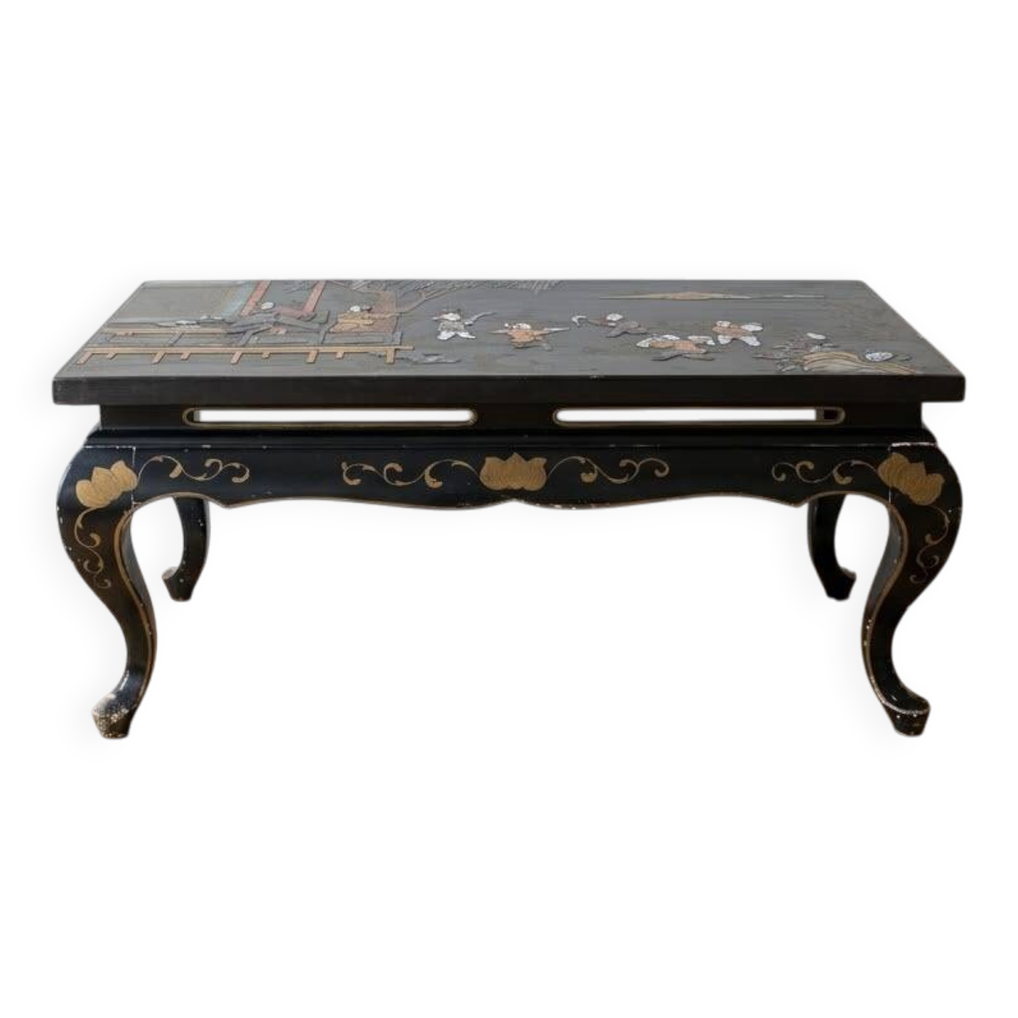 Black lacquered Chinese coffee table, 20th century.