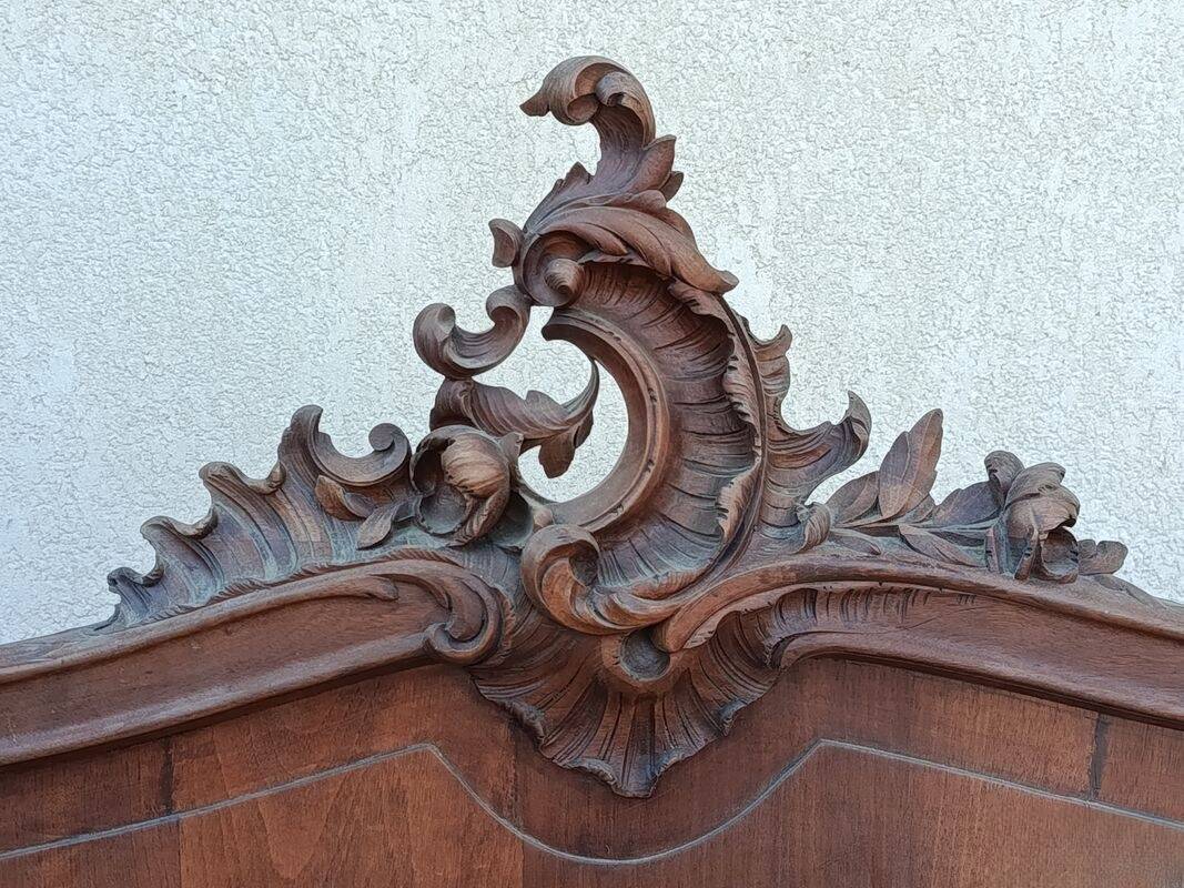 Walnut cabinetmaker's bed