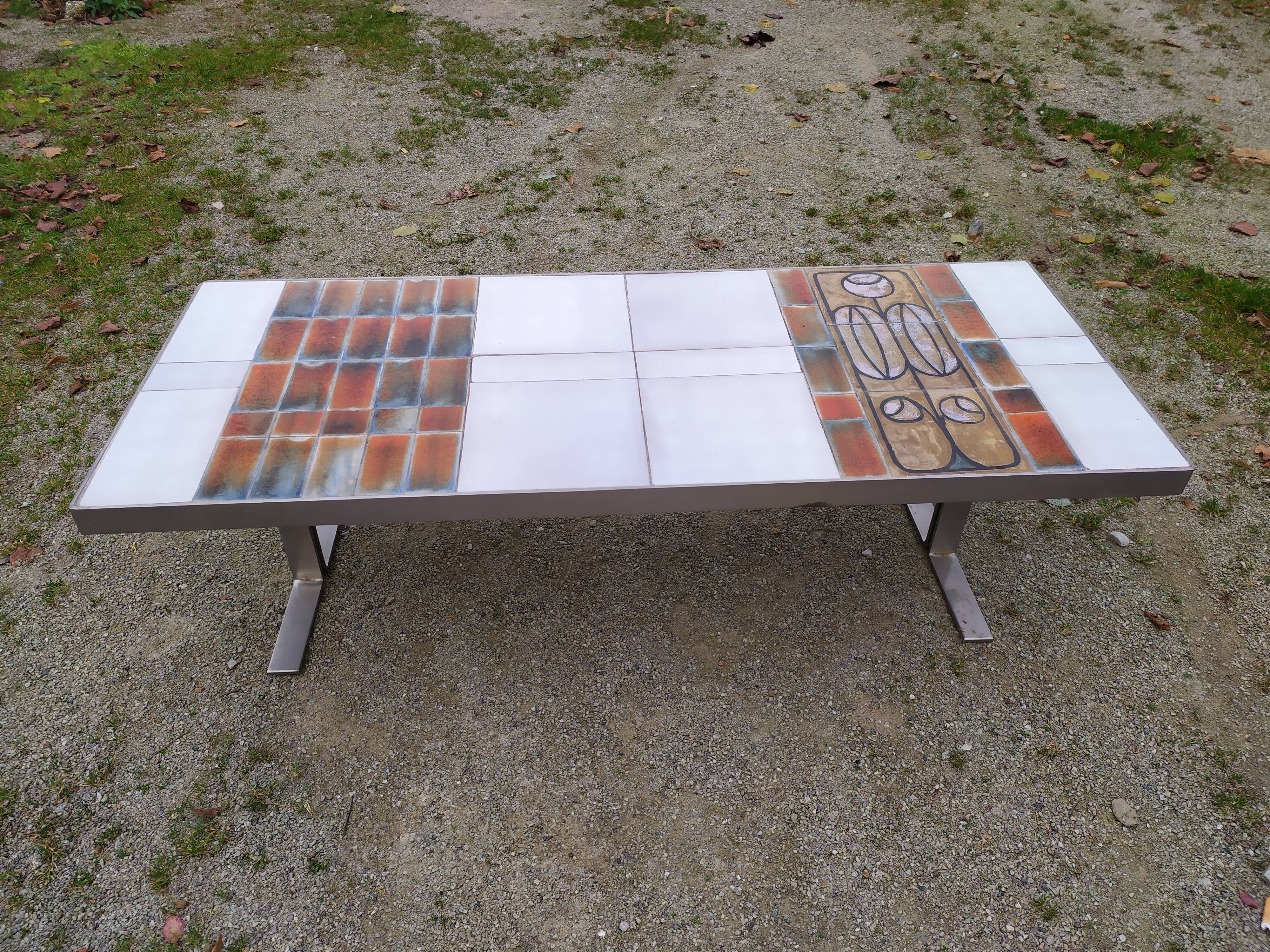 Ceramic coffee table, 60/70