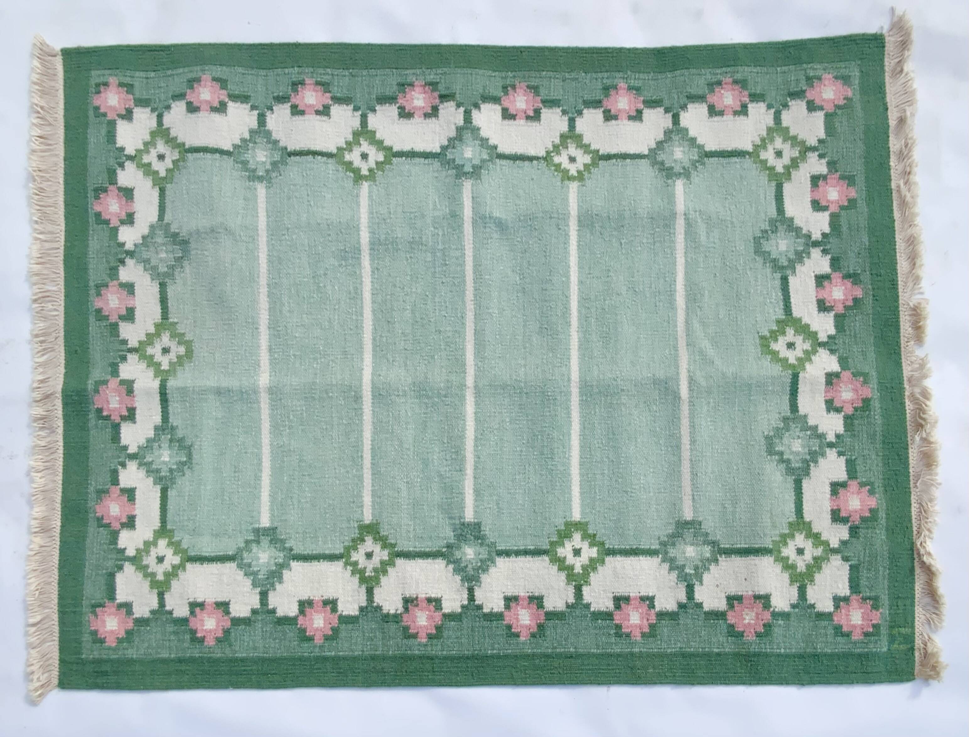 Swedish Green Wool Rug Flat-Weave Kilim Rölakan Rug Signed “M” 1960s