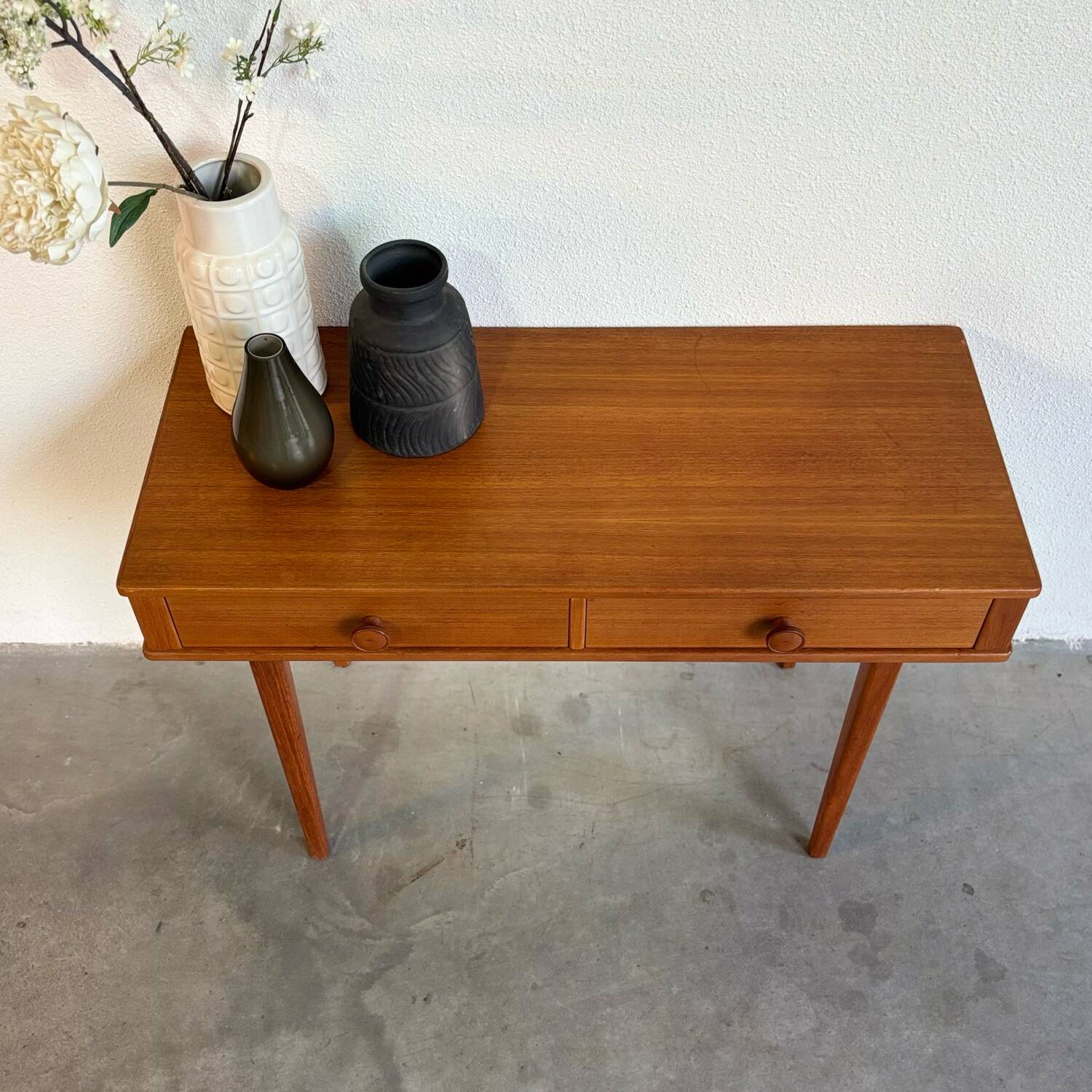 Vintage sidetable teak