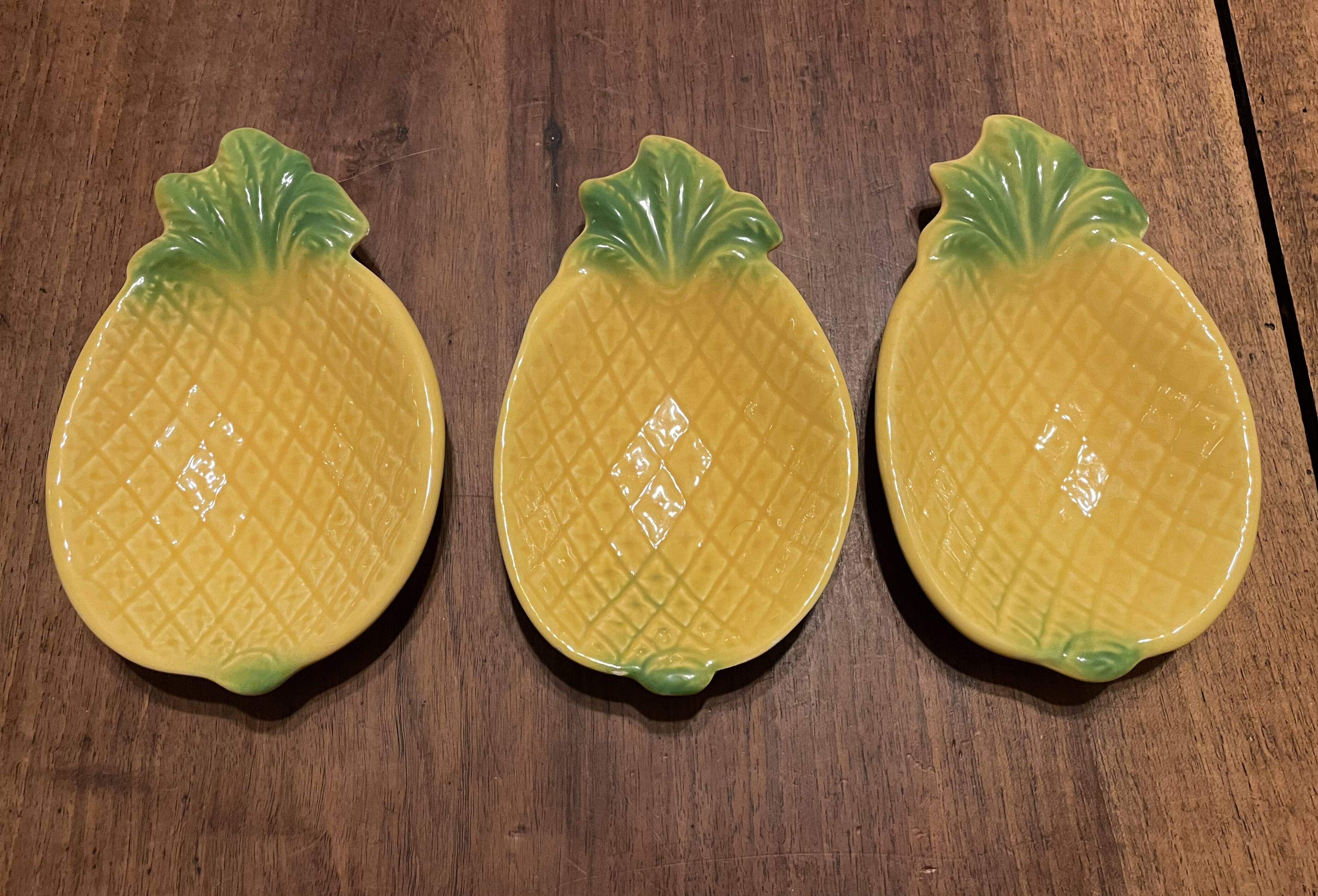 Pineapple cups