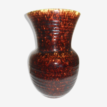 Accolay earthenware vase