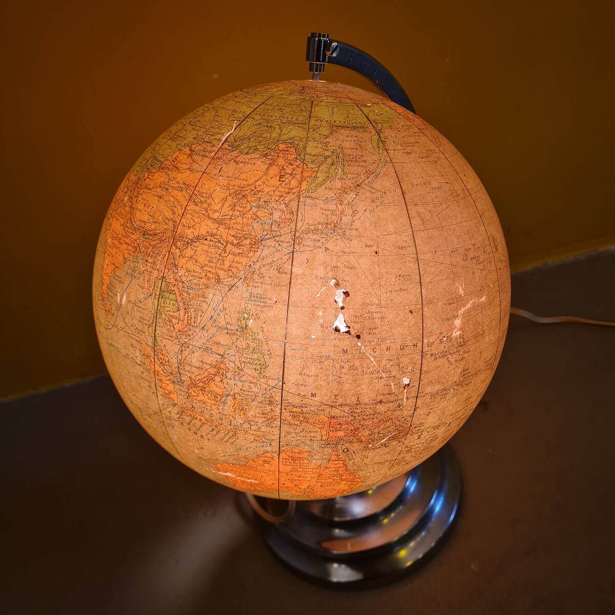 Art Deco French Globe M. Picquart, Circa 1930