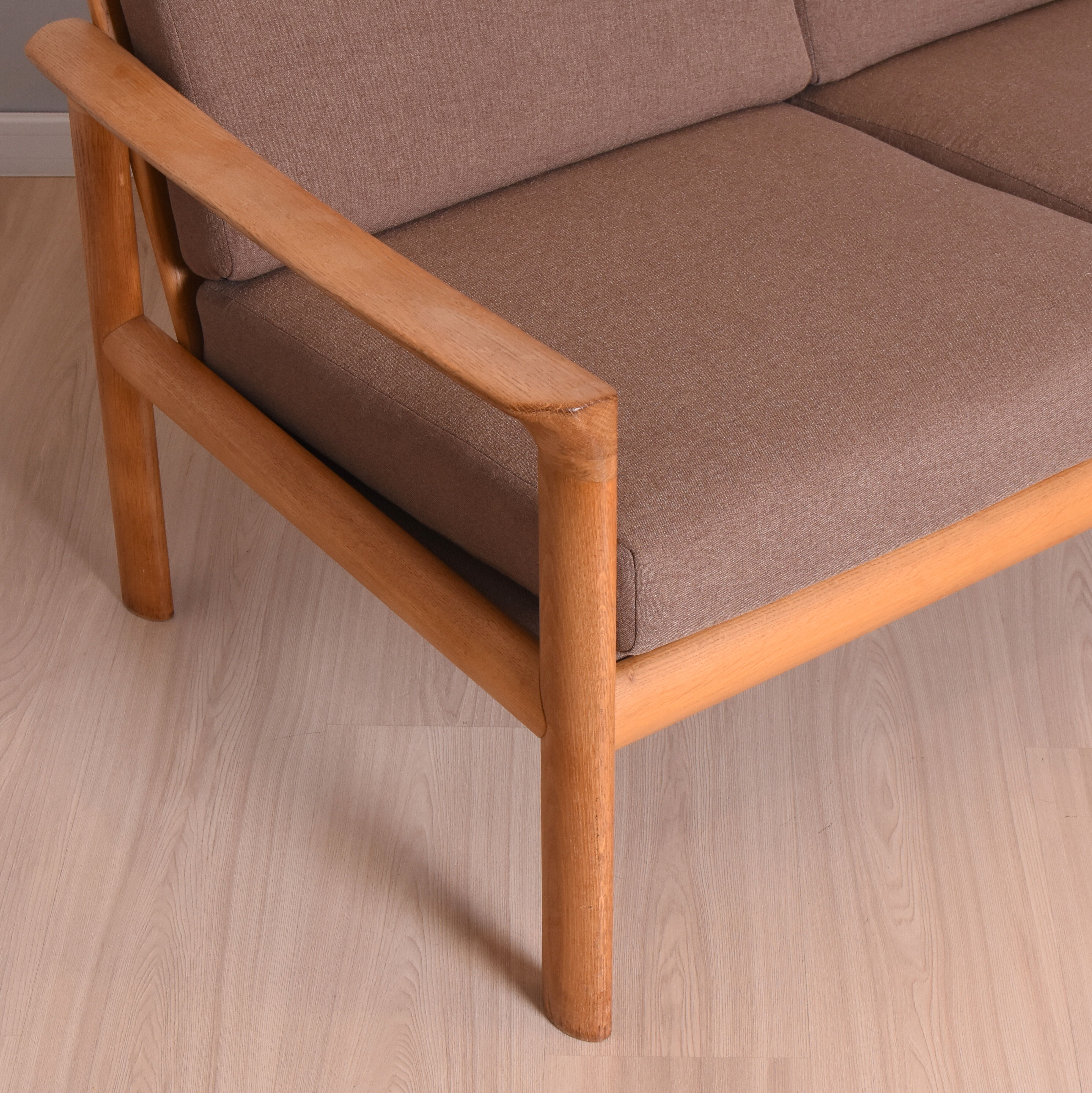 Mid-Century danish oak sofa by Sven Ellekaer for Komfort, 1960s