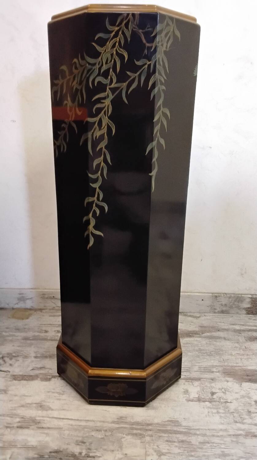 Asian style chest of drawers