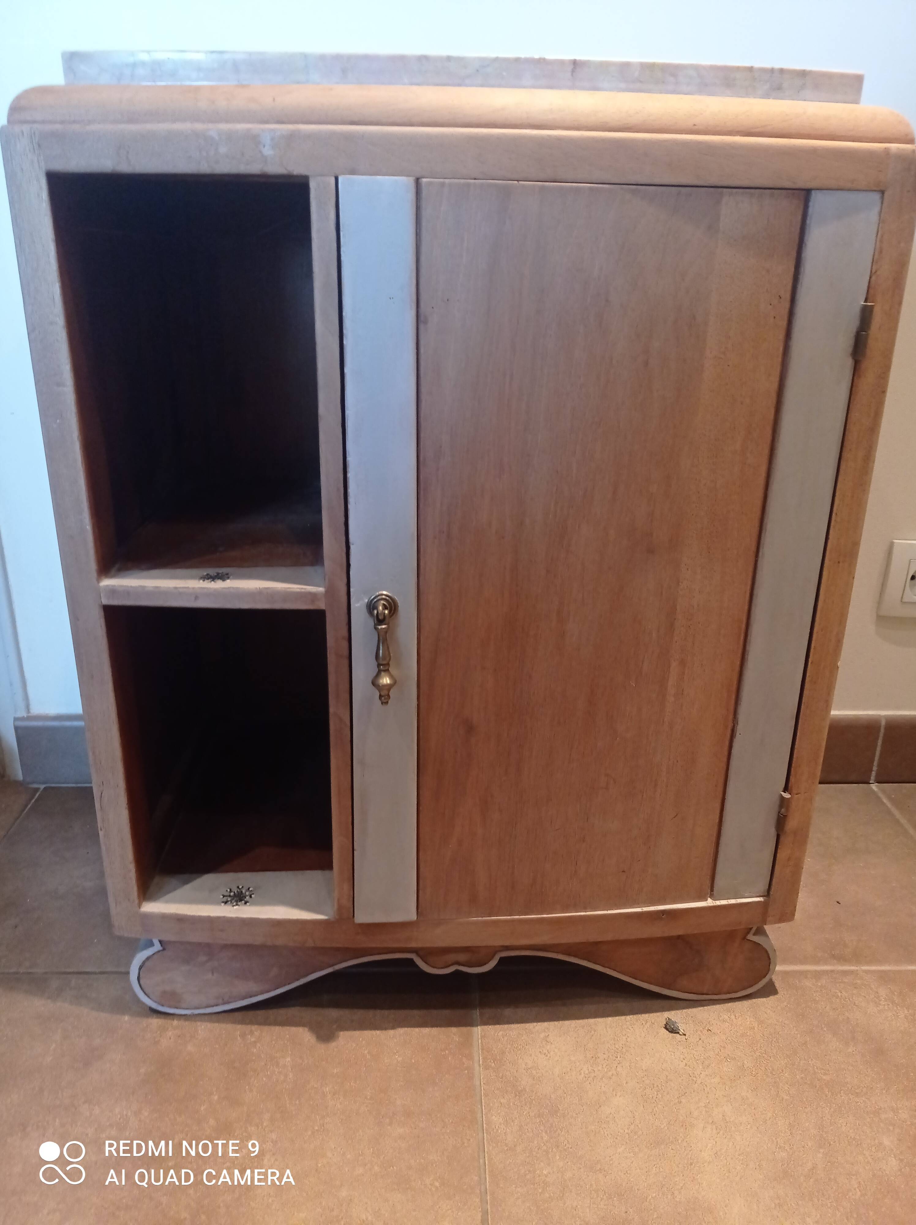 Small piece of furniture