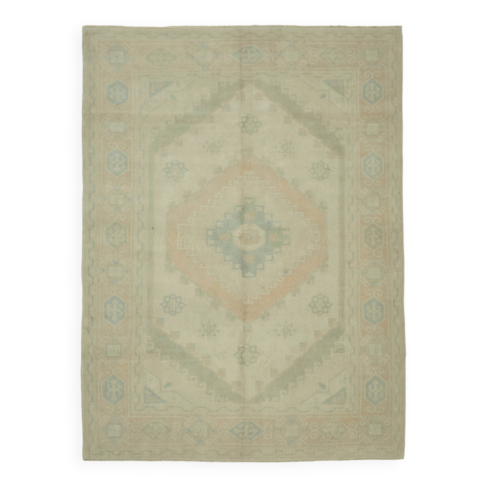 Turkish Vintage Anatolian Rug 195 cm x 266 cm