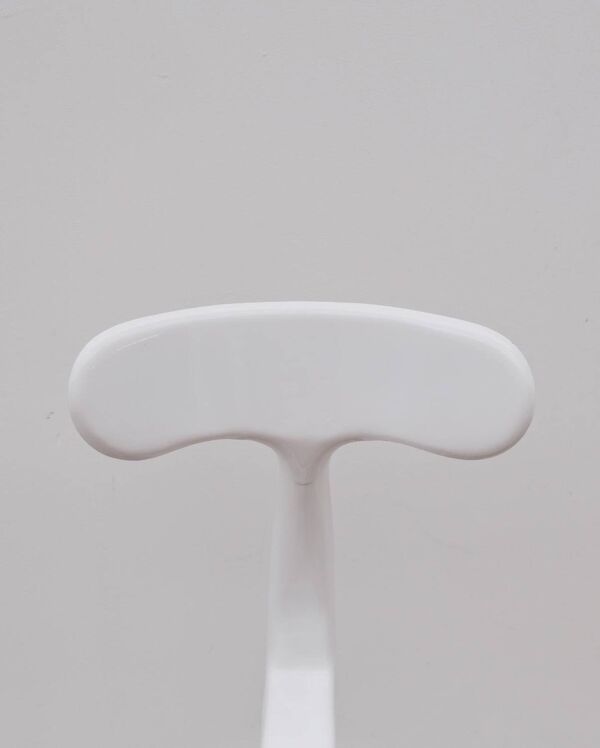 Chaise haute de NICOLLE en métal et cuir
