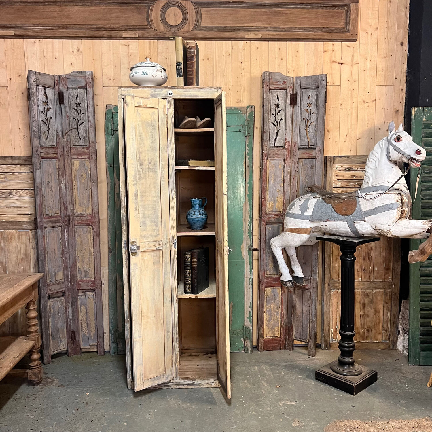 Two-door workshop locker N.43