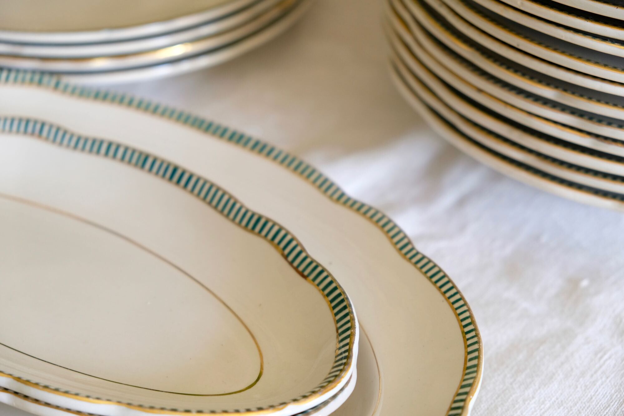 Porcelain dish collection ''Juan'' Sarreguemine Digoin 1950