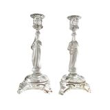 Paire d'anciens bougeoirs enverre Marie et Jésus