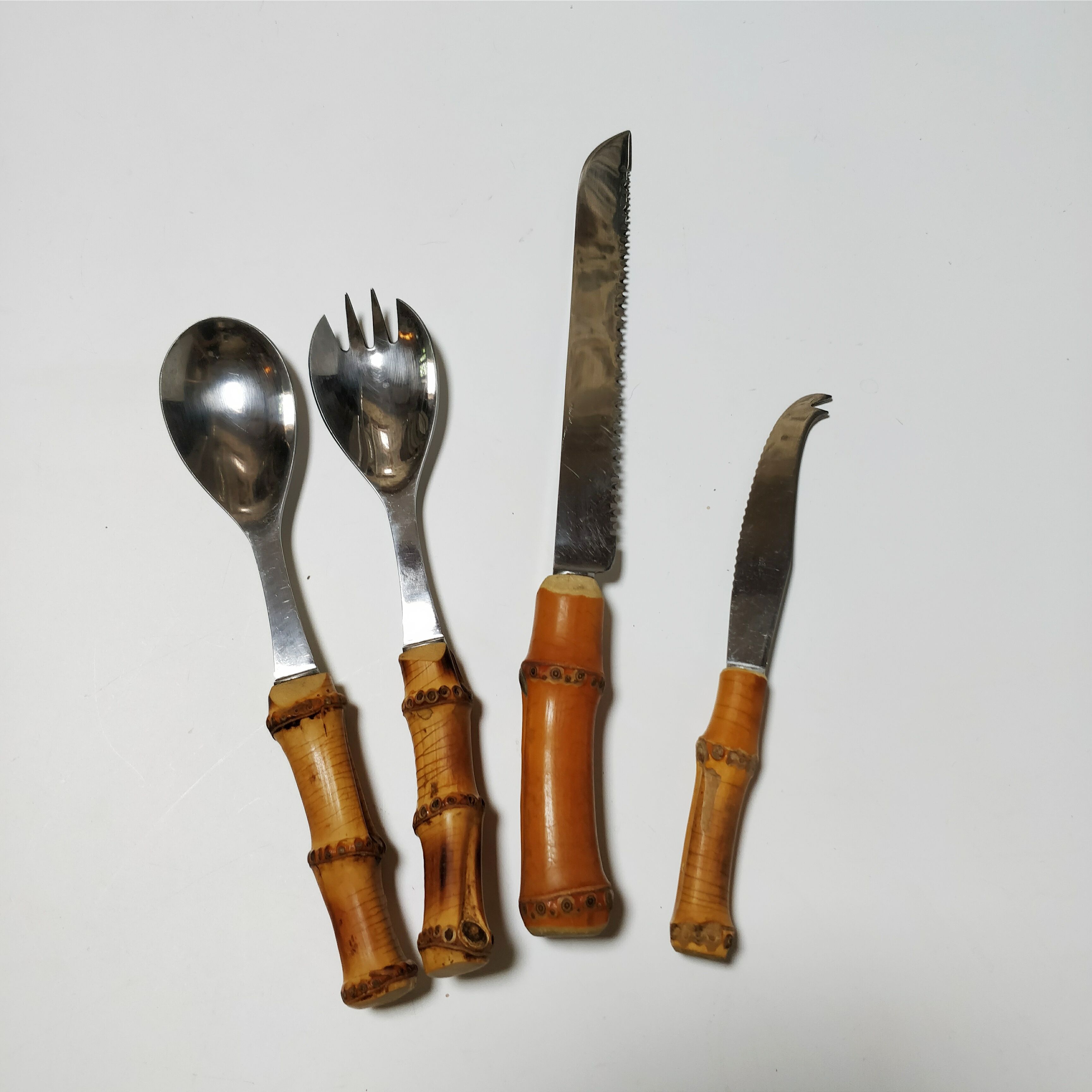 Lot covered bamboo sleeves