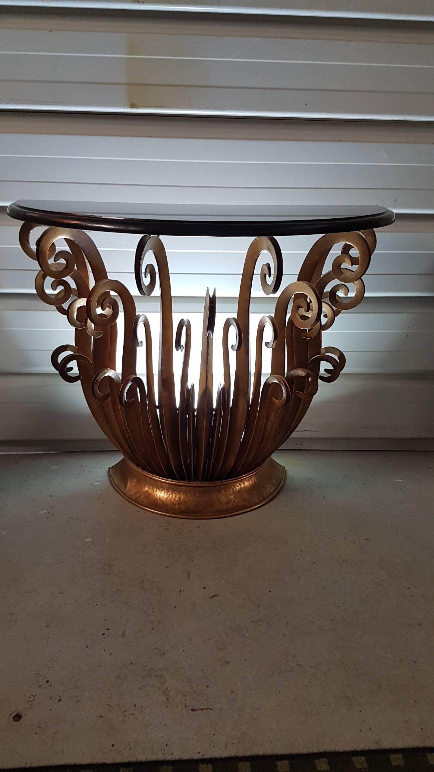 Paire de console aux fougeres