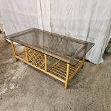 Table basse en rotin dessus verre fumé 1970
