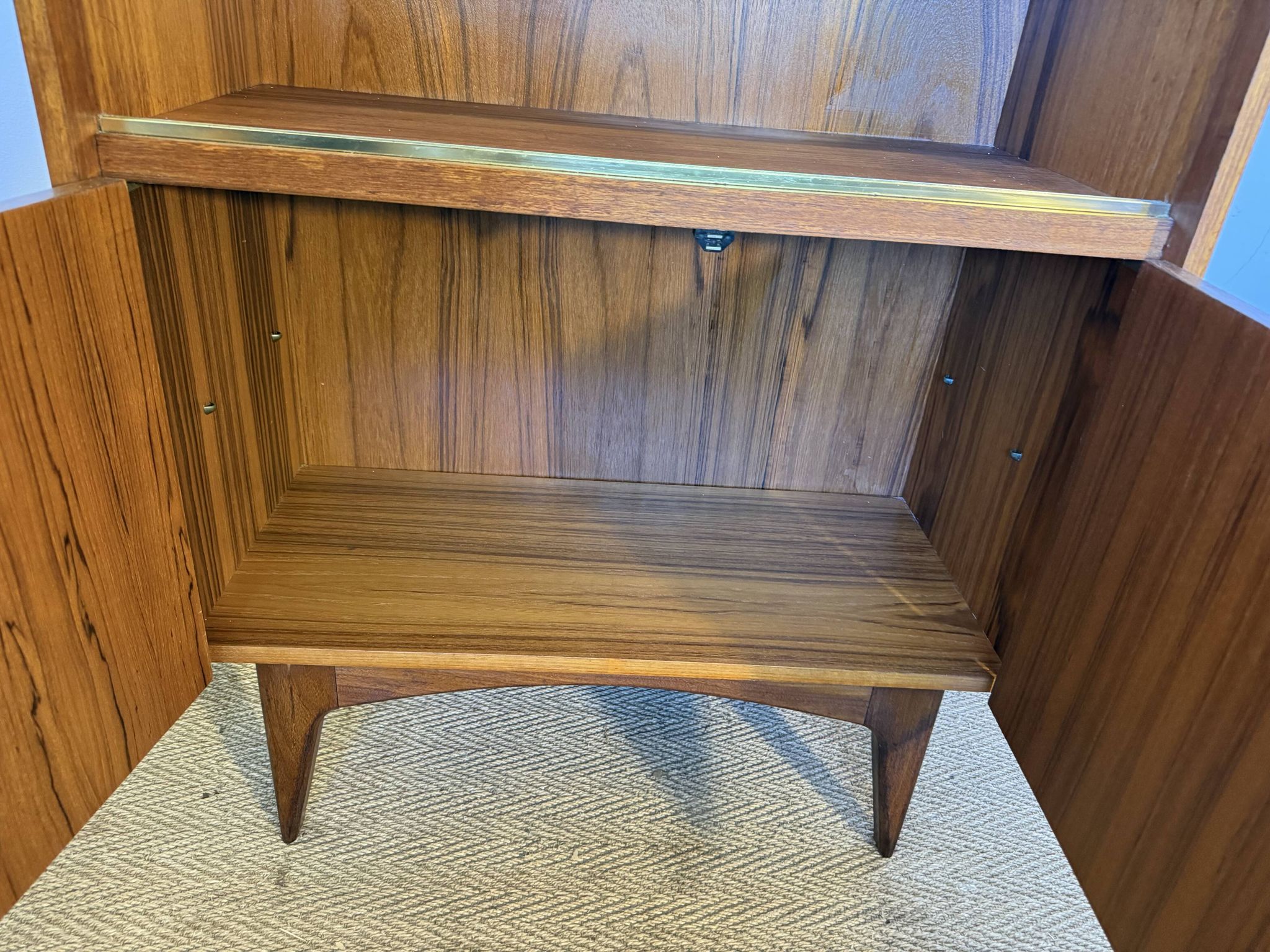 Vintage Scandinavian style sideboard in teak veneer and teak.