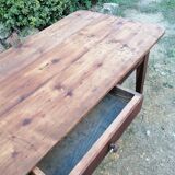 Farm table