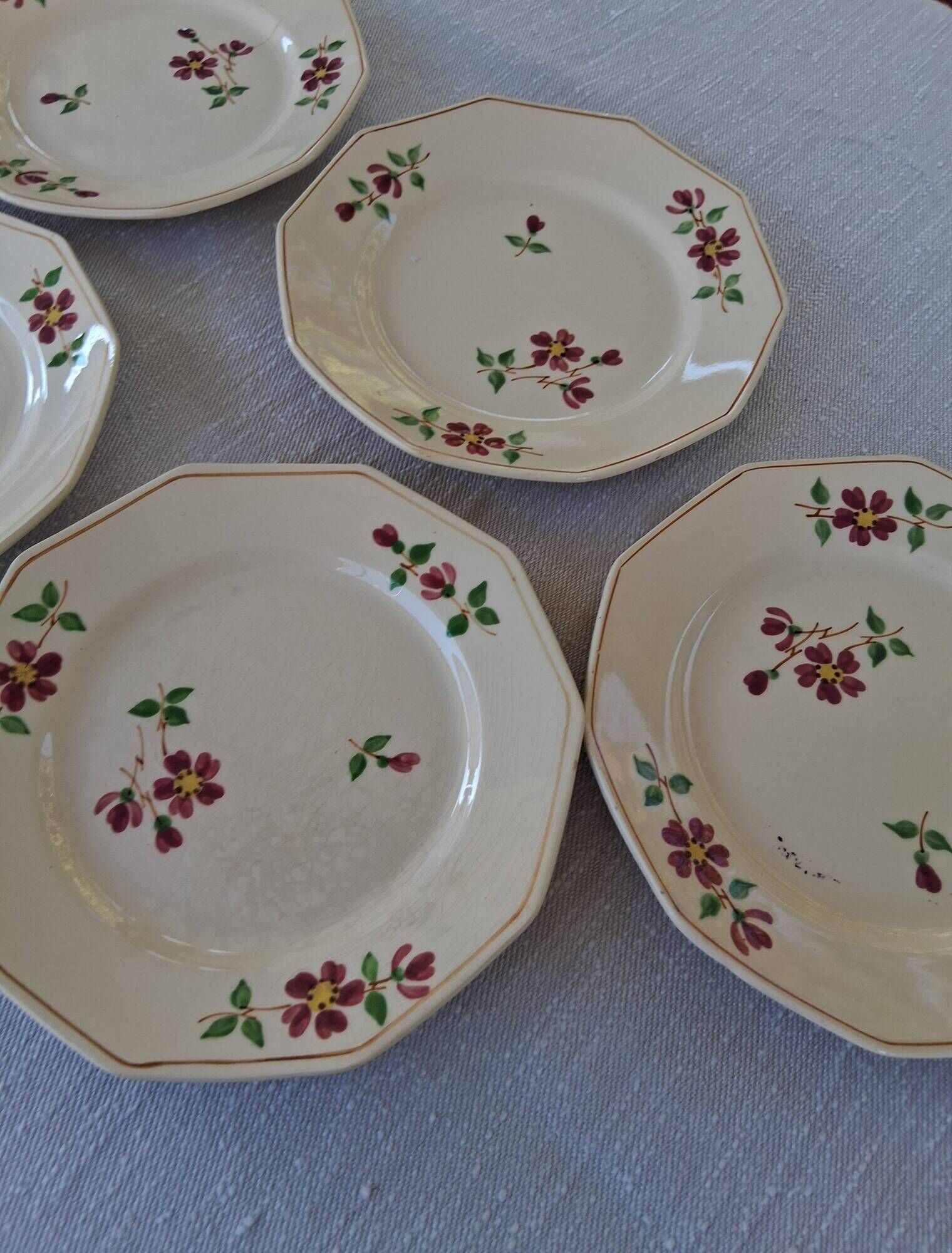Set of 6 vintage dessert plates from Moulin des Loups in good condition.