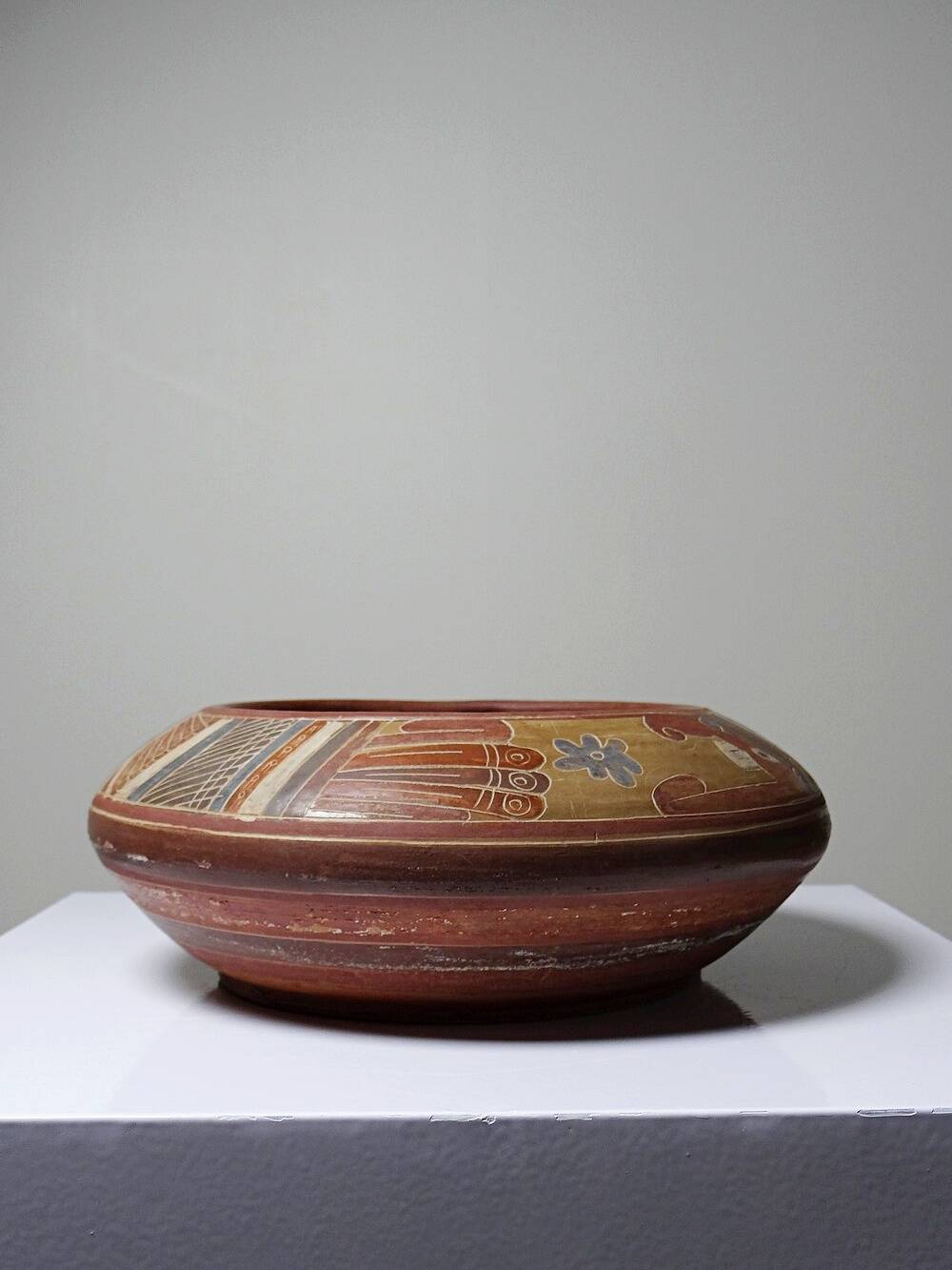 Vintage pre-Columbian style handcrafted ceramic decorative bowl