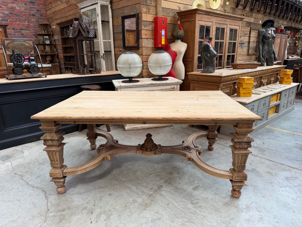 Atypical table from the late 19th century.