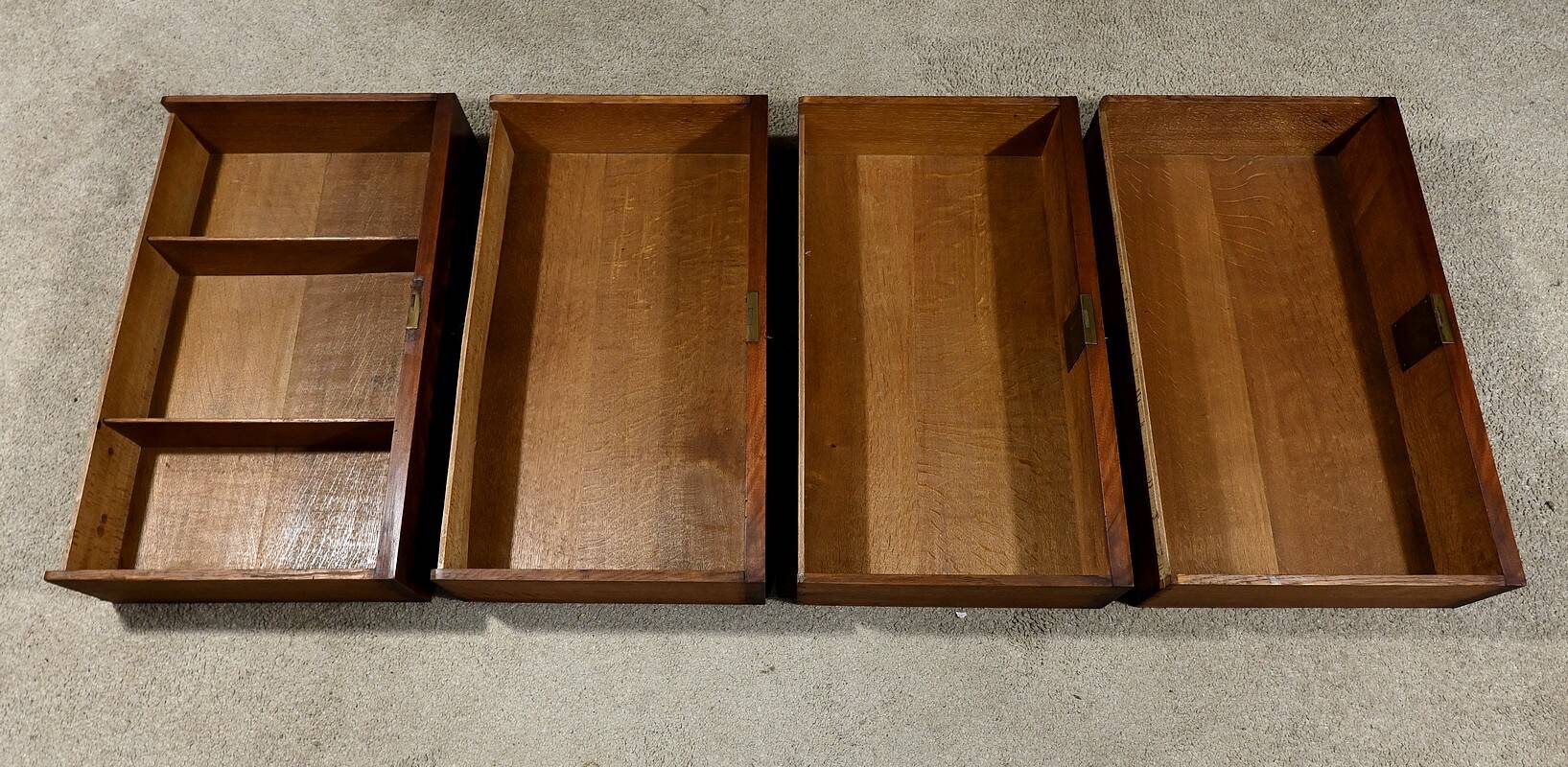 Burl Mahogany Dressing Table, Louis-Philippe Style – Late 19th Century