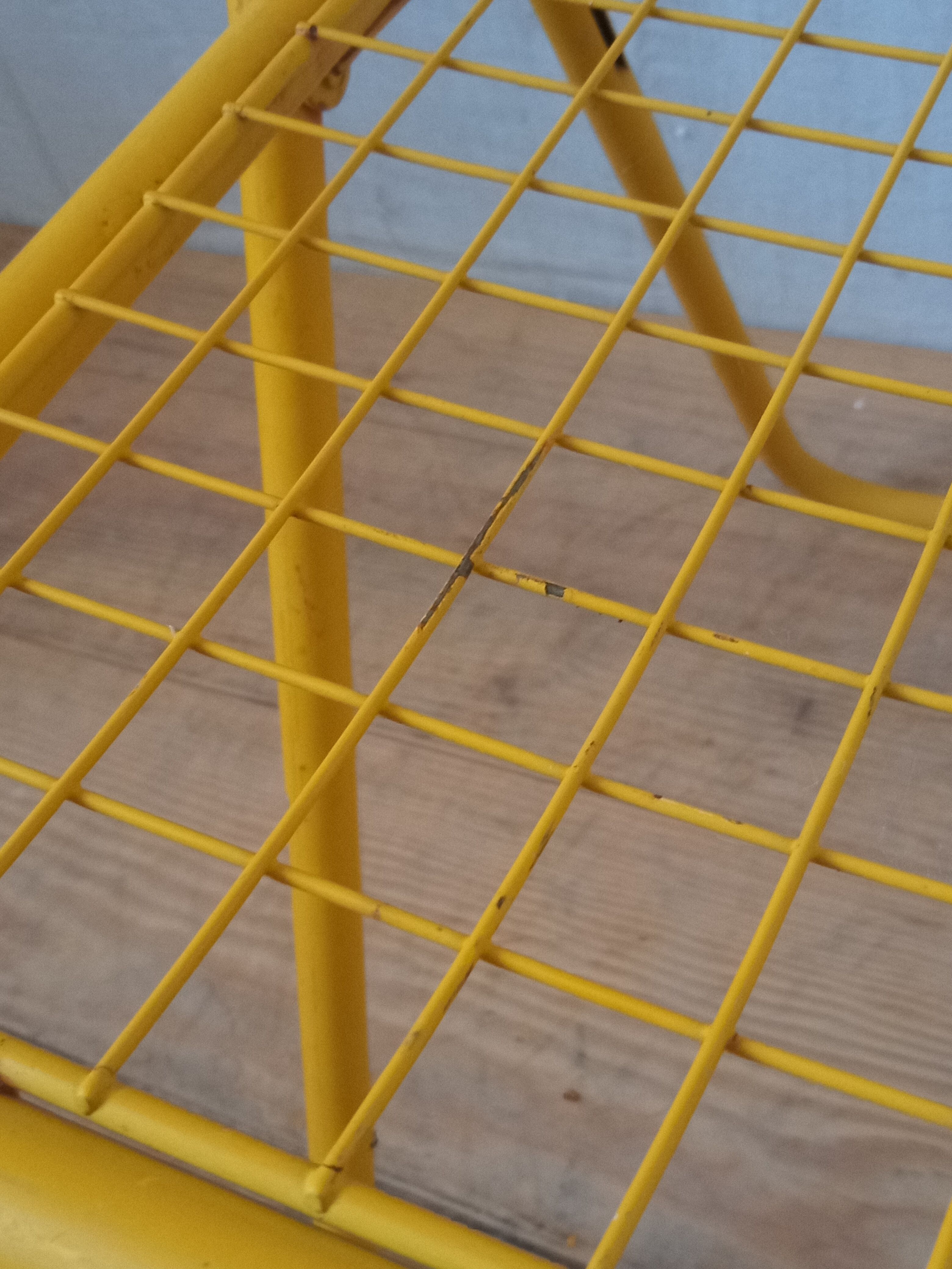80s metal folding chair