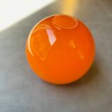 Hanging in orange opaline