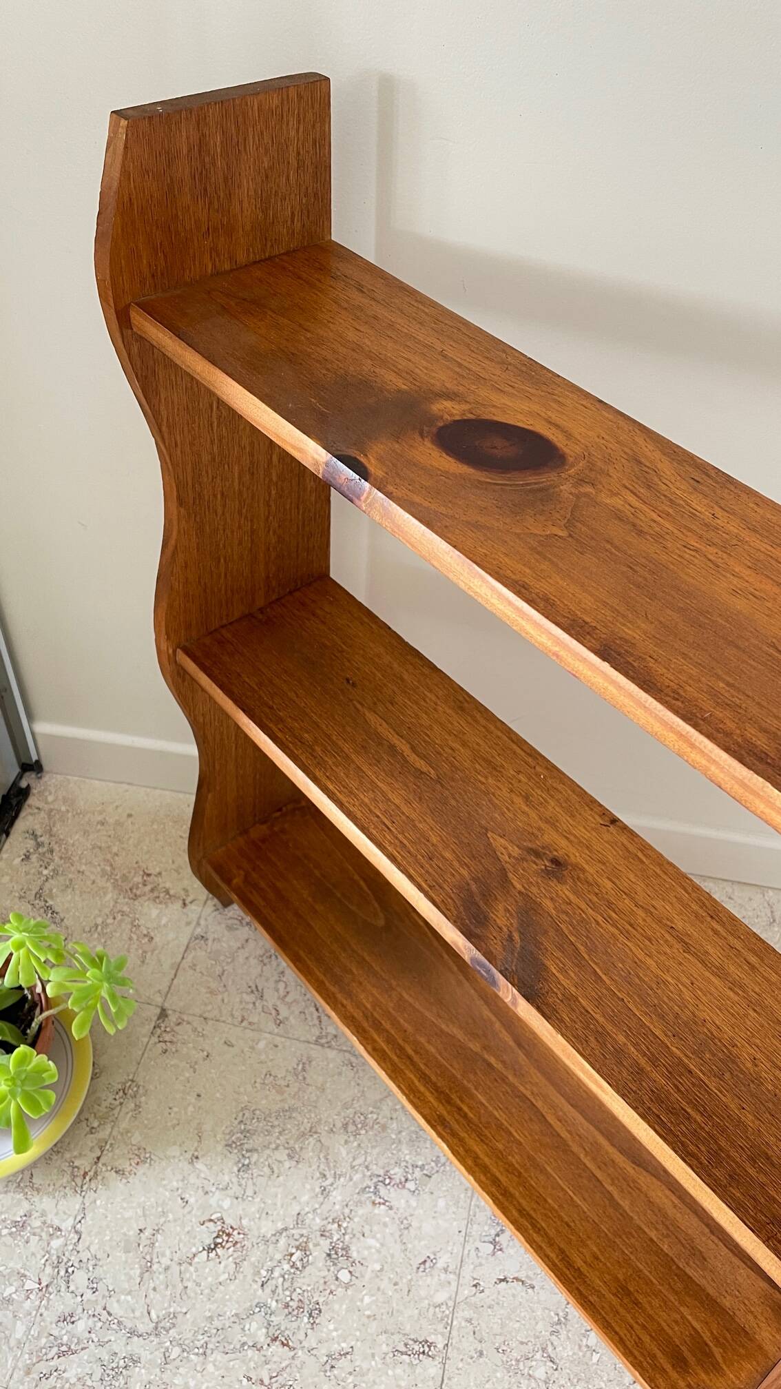 Shelf to stand or hang with 3 vintage wood trays