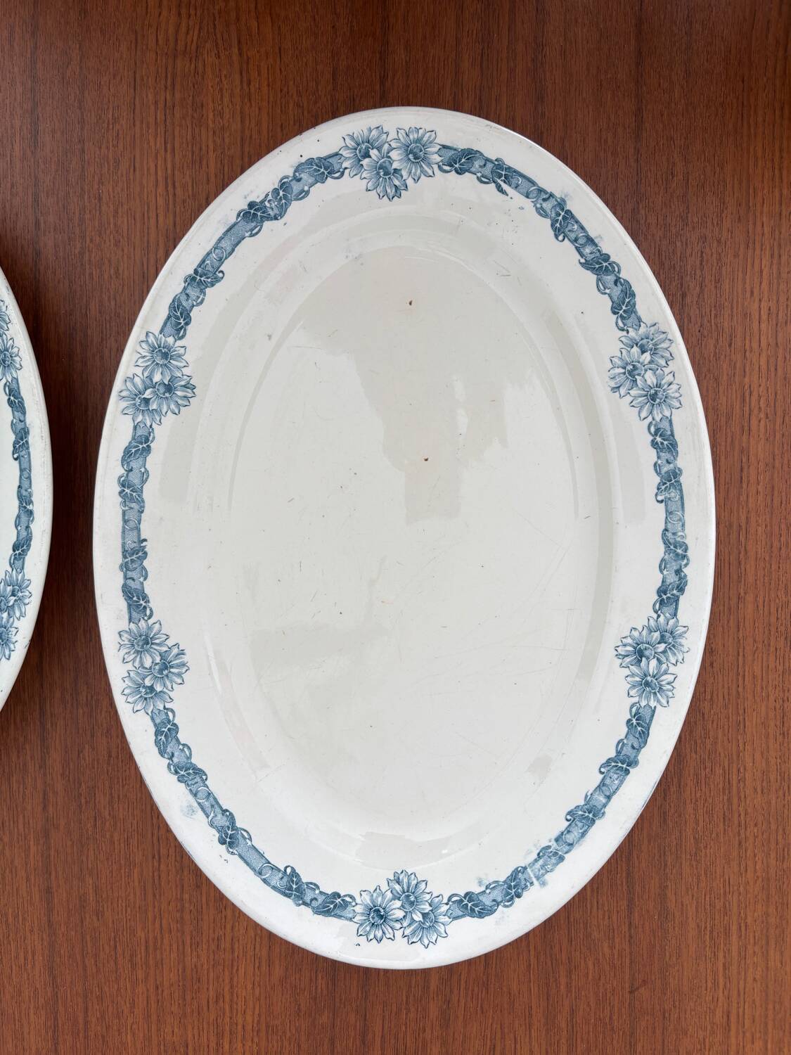Set of 2 oval dishes, Longchamp ironstone, Denise model, blue flower.