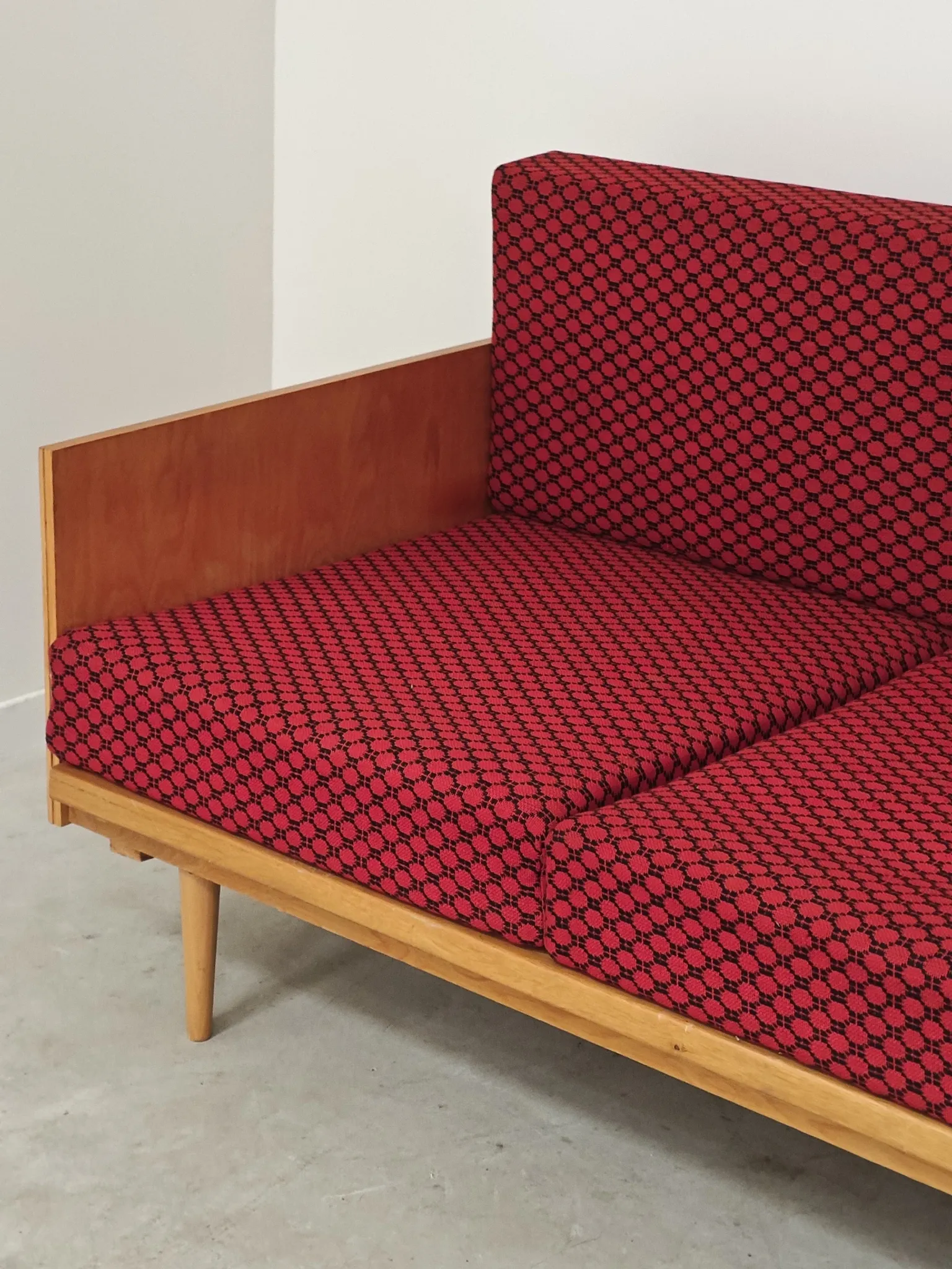 Folding bench Daybed sofa red and black fabric Libena Ex Teh