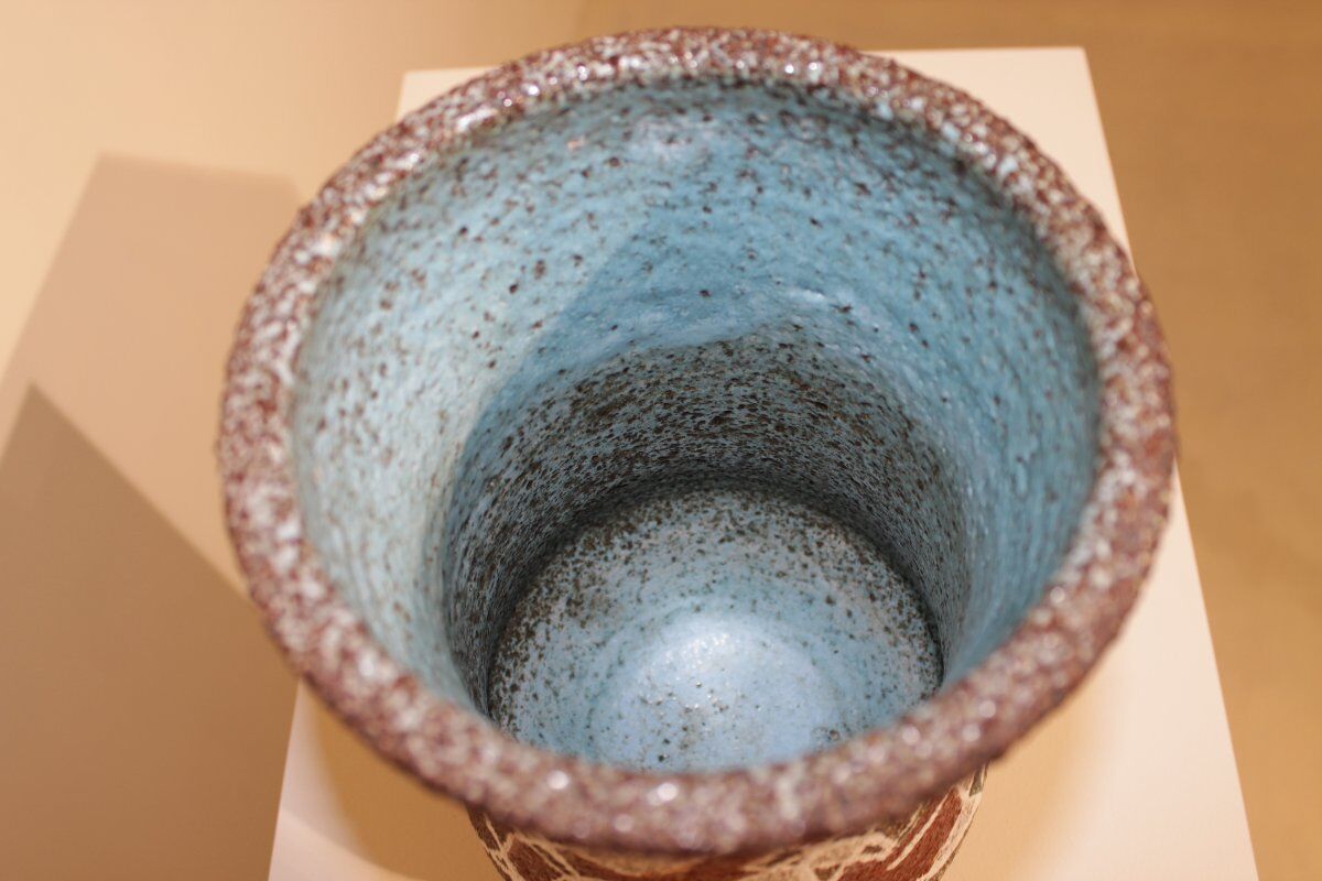 Vase with modernist/primitive art decoration - Accolay pottery