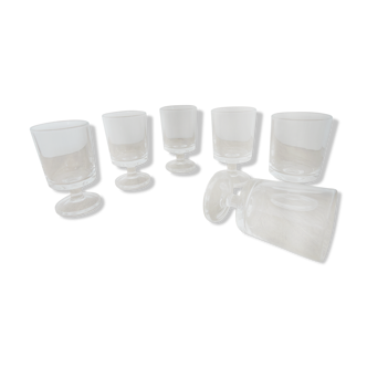 6 liquor glasses on feet