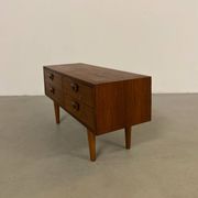 Petite commode en palissandre par Kai Kristiansen années 60