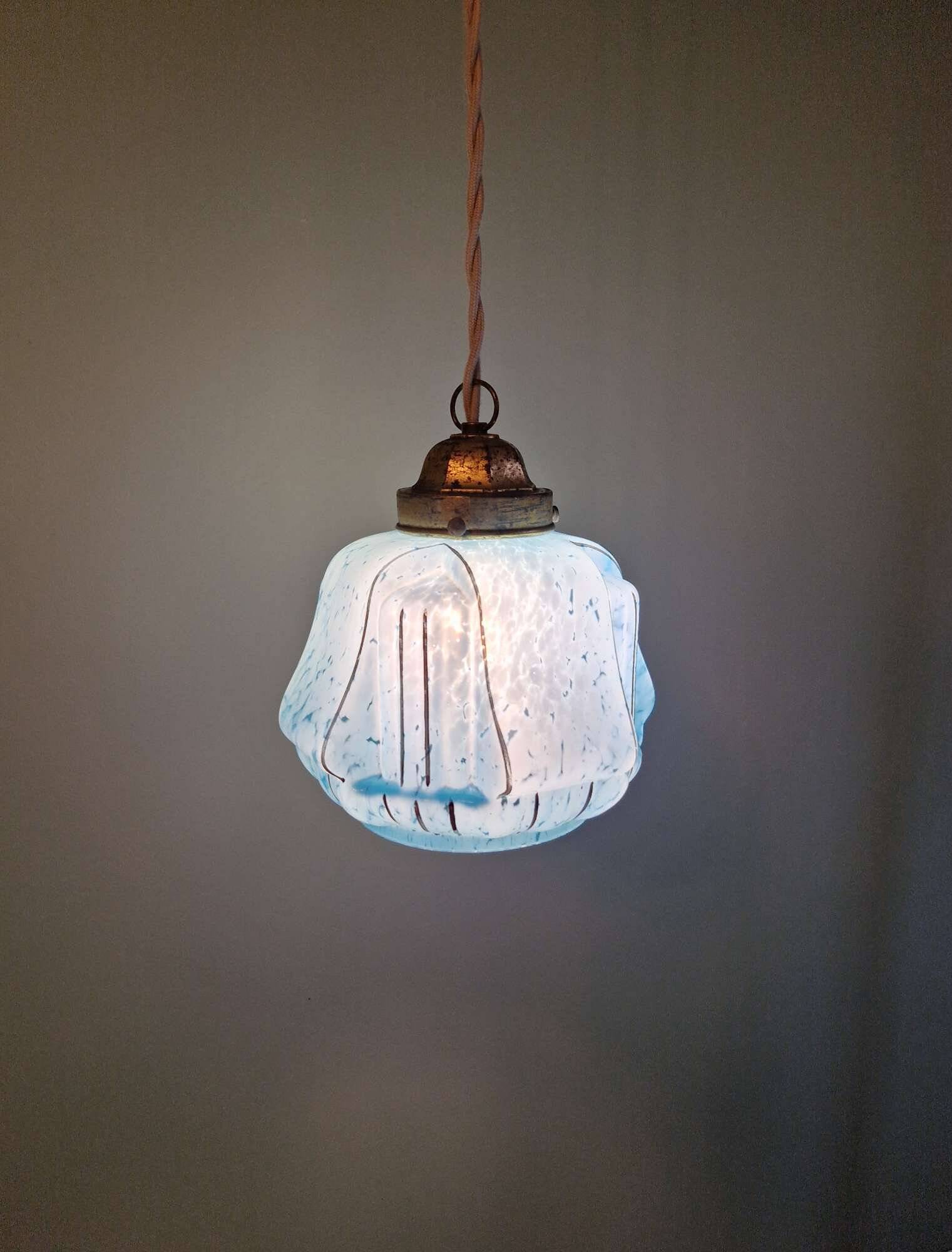 Suspension art déco en verre moucheté bleu, années 1920-30