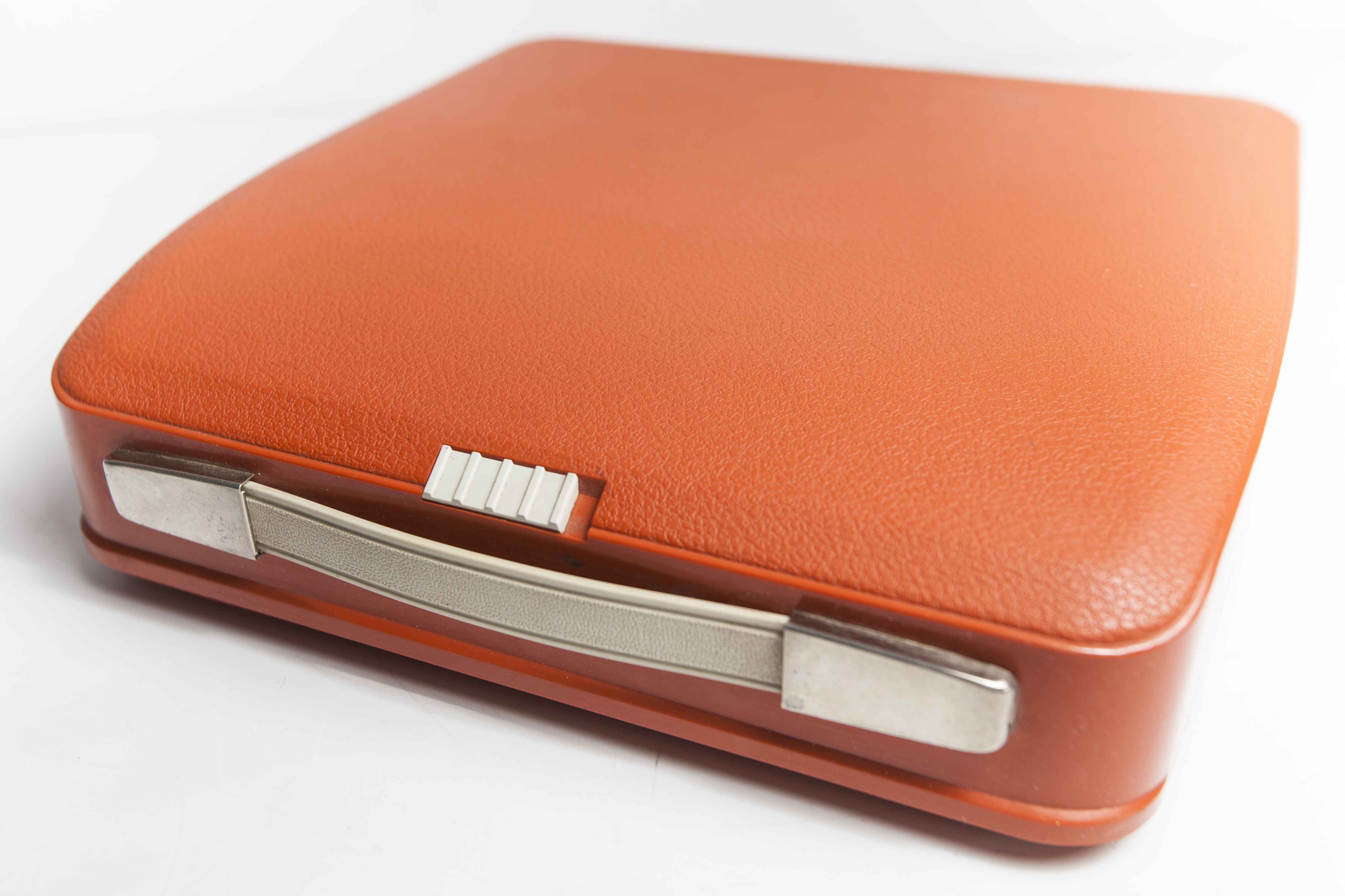 Hermès Baby 1972 new ribbon typewriter