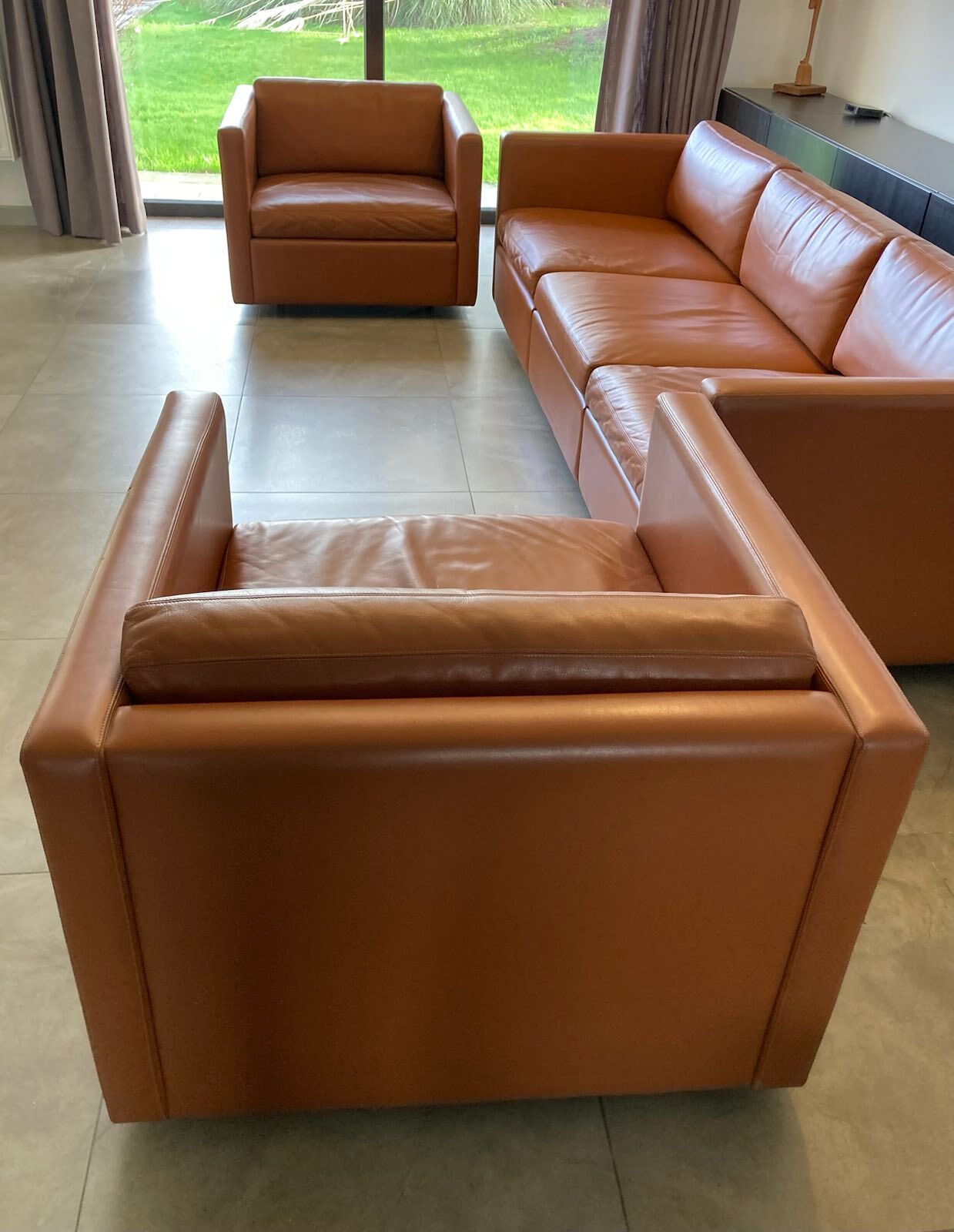 Gold leather salon by Charles Pfister for Knoll 1970